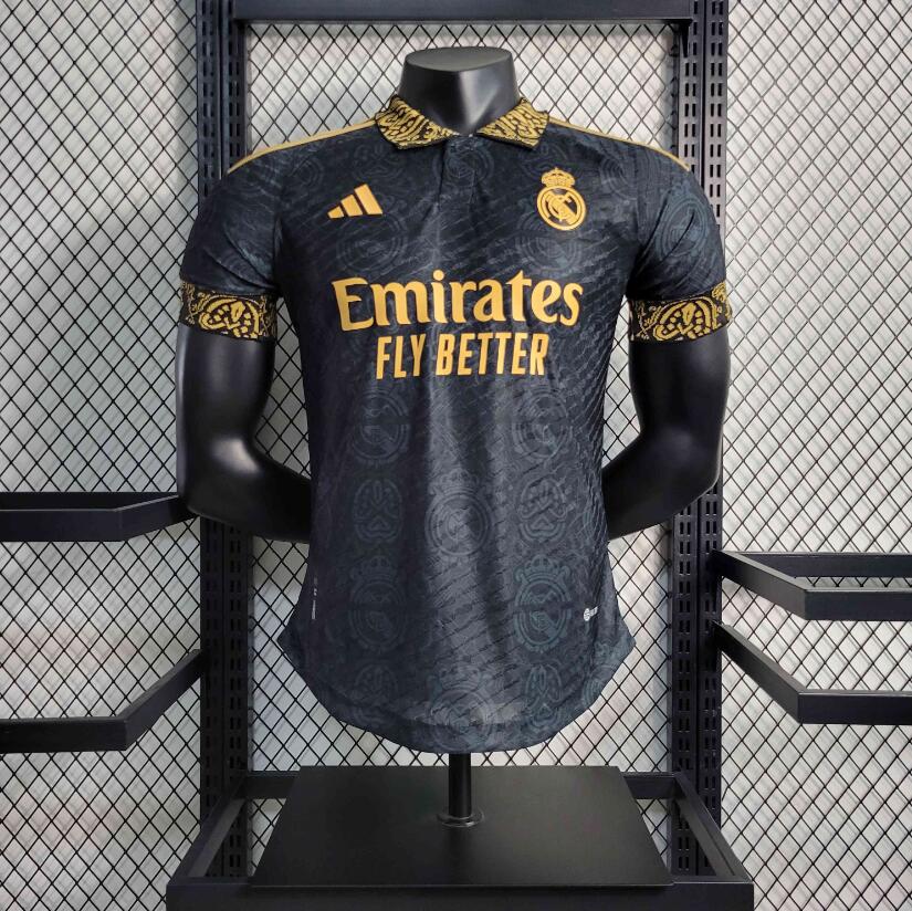 Maillot Real M adrid 23/24 Versión Clásica